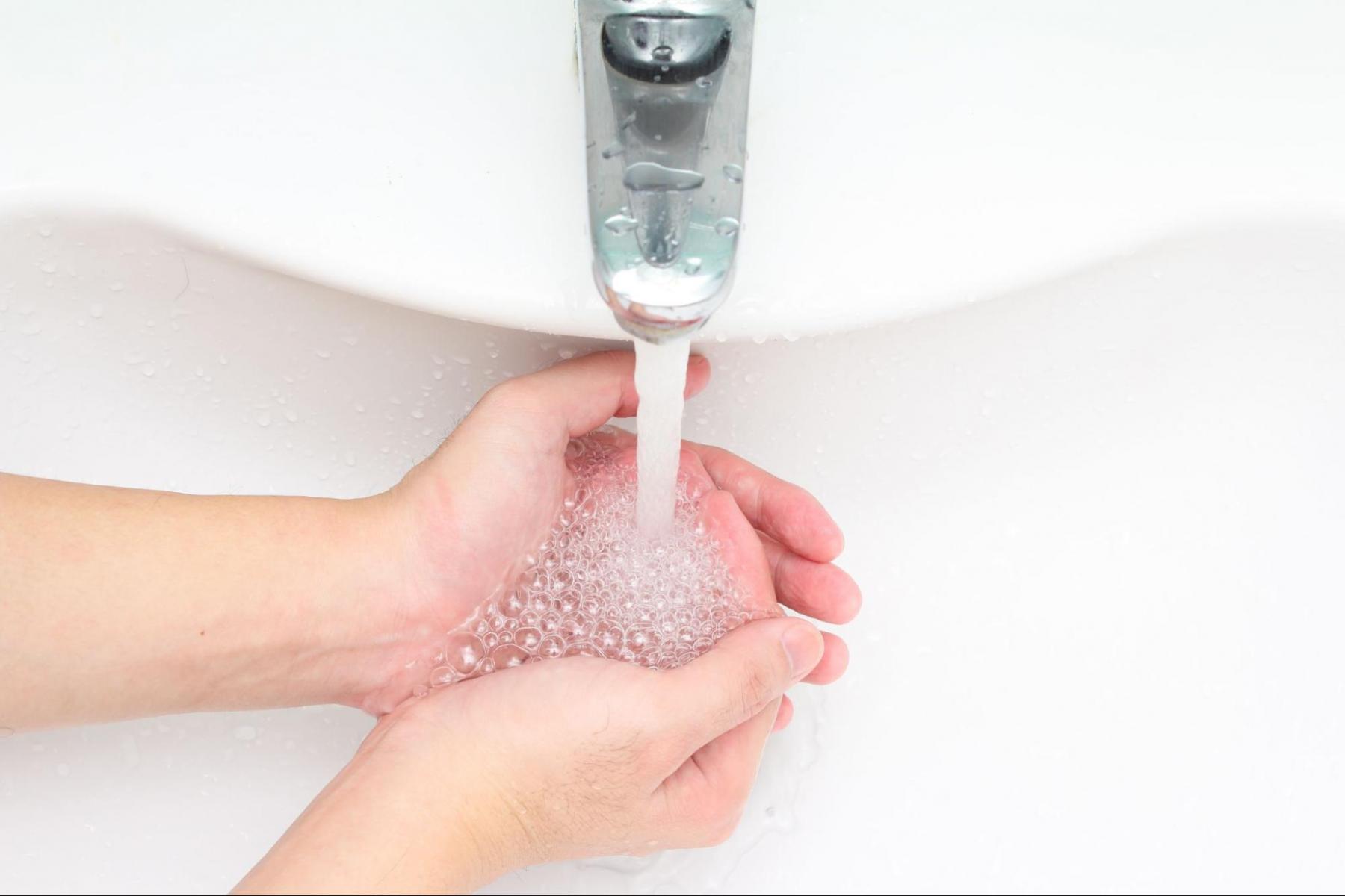 Comment fonctionne un adoucisseur d'eau